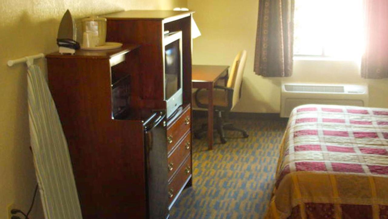 Western Motel Inn And Suites Hazelhurst Hazlehurst Zewnętrze zdjęcie