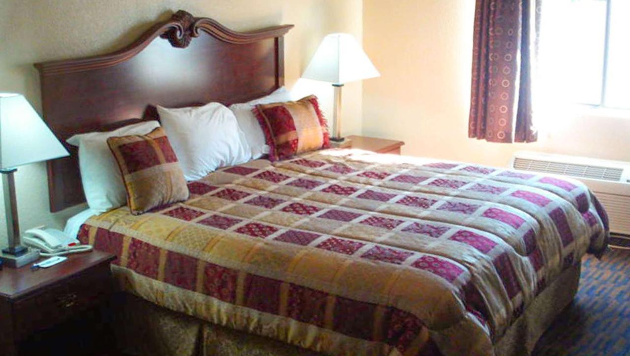 Western Motel Inn And Suites Hazelhurst Hazlehurst Zewnętrze zdjęcie